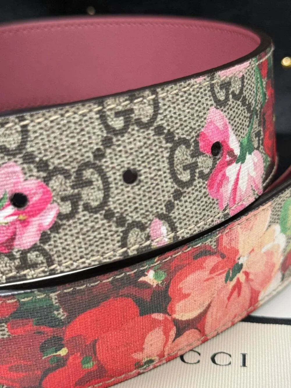 Gucci Women’s GG Gold Tone Buckle Supreme Canvas Blooms Belt Size 75
